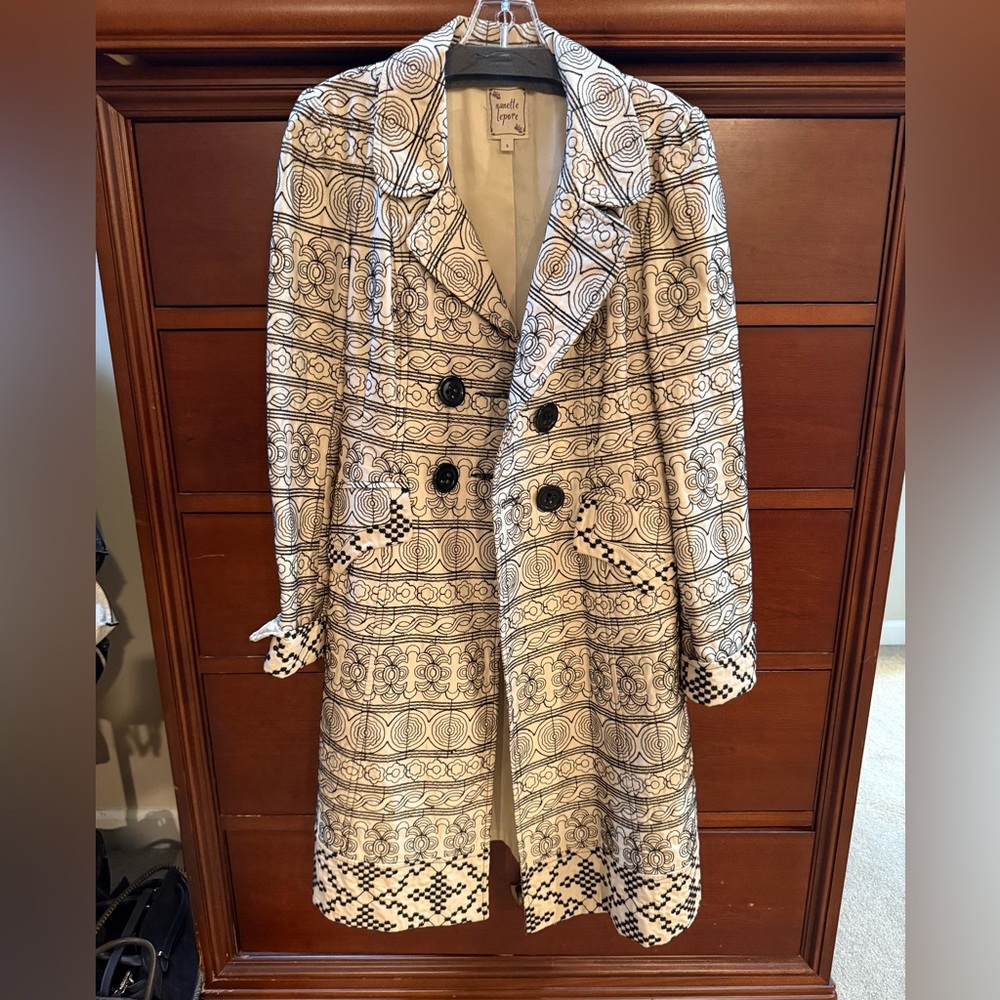 Vintage Nanette Lepore Embroidered Black and White Jacket